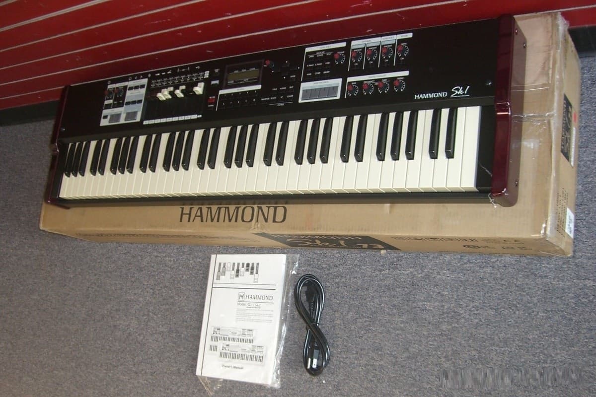 Hammond SK_1 73 Key Organ_Drawbar Keyboard______1700Euro